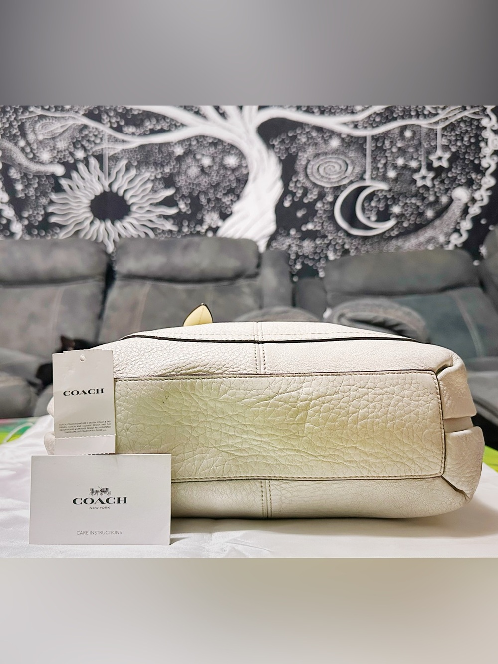 Vintage style Coach soho Shoulder Bag Cream soft Leather - Picture 17 of 17